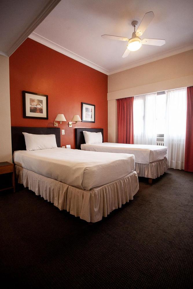 Austral Express Hotel Комодоро Ривадавия Екстериор снимка