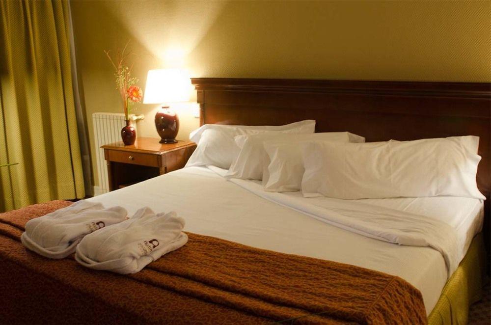 Austral Express Hotel Комодоро Ривадавия Екстериор снимка